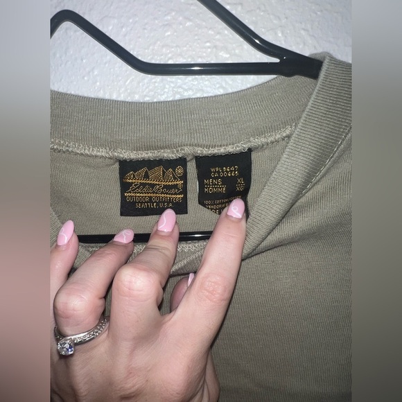 Eddie Bauer Men's Sage Green Fishing Tee - Picture 4 of 4